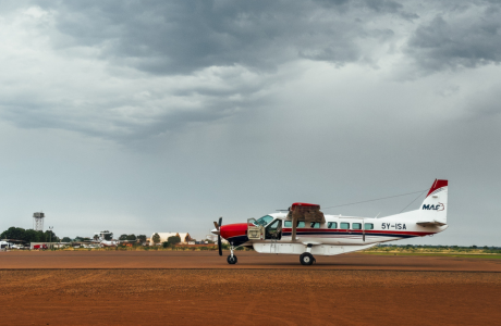 5Y-ISA aircraft